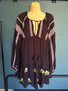 Free people embroidered baby doll dress sz L